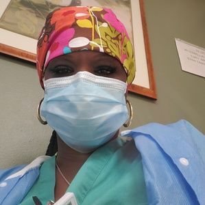 Meet your Posher, Cassandra